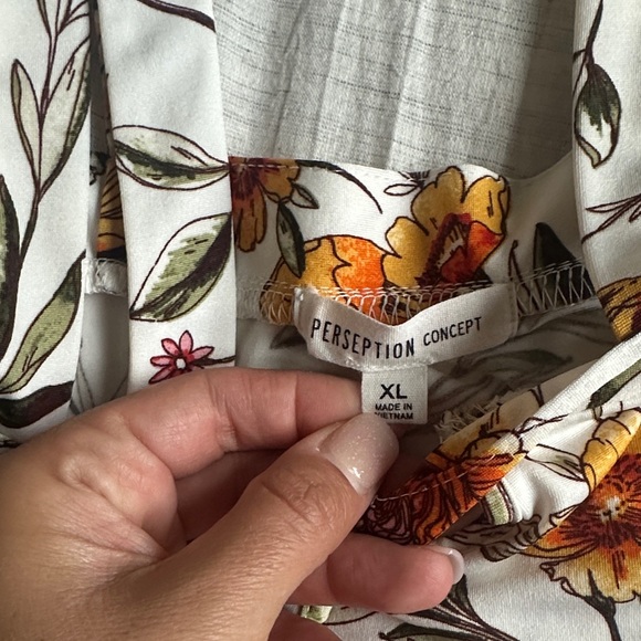 Perseption Concept Floral Off-Shoulder Blouse - Cream and Orange Size XL - Picture 2 of 7